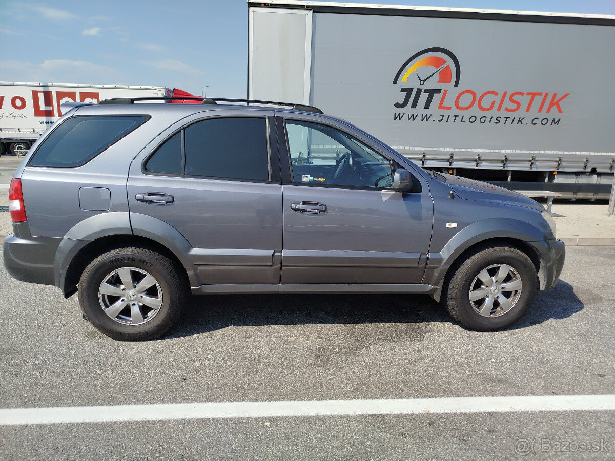 Predám KIA Sorento 2,5 diesel/manual - 11