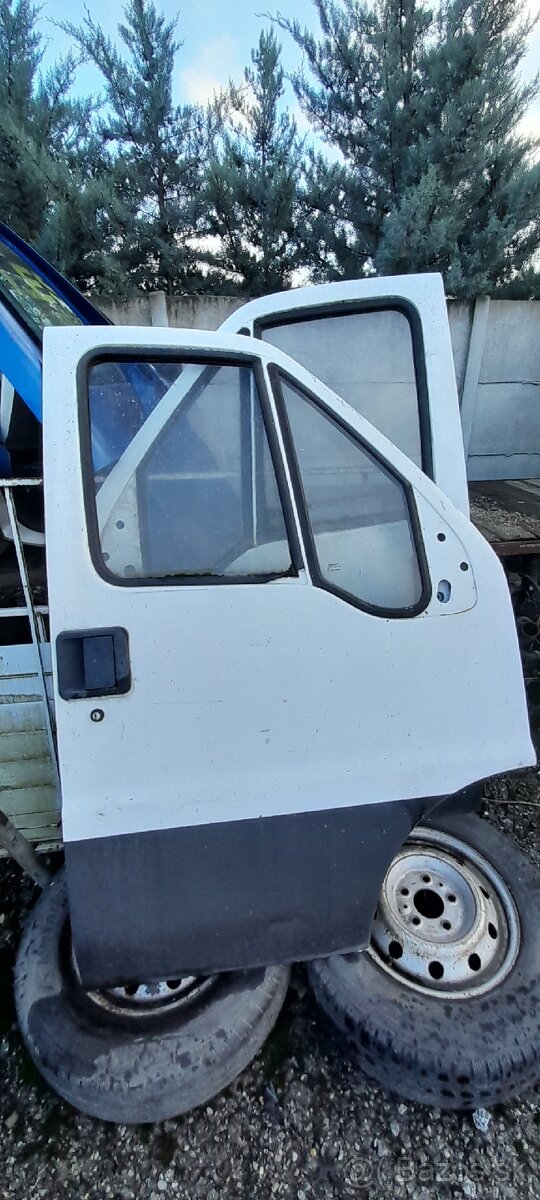 Predám náhradné diely viď foto - 11