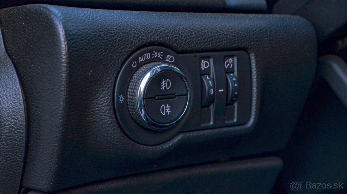 Opel Astra Sedan 1.6 CDTI 100 kw - 11