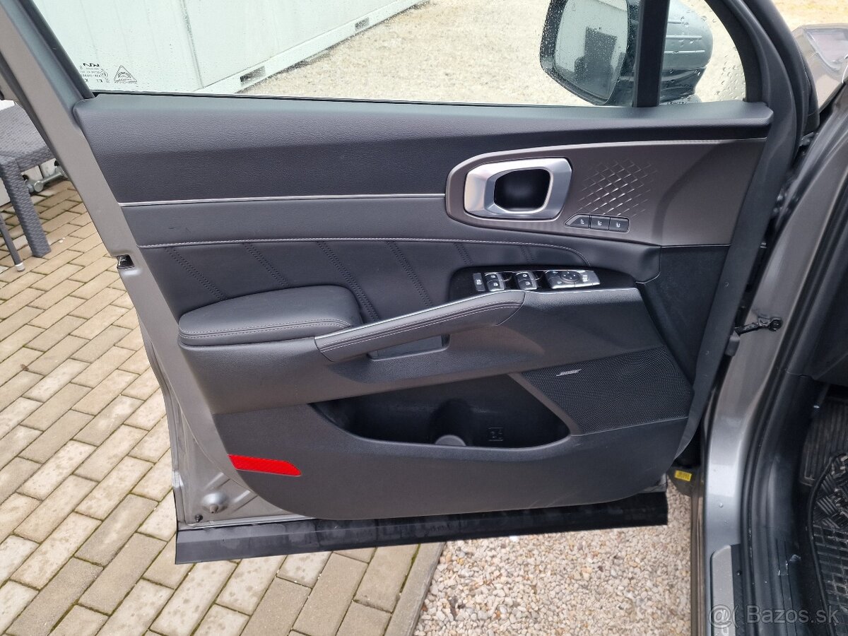 KIA SORENTO 2.2 CRDI PLATINUM, 7 MIESTNE, V ZÁRUKE - 11