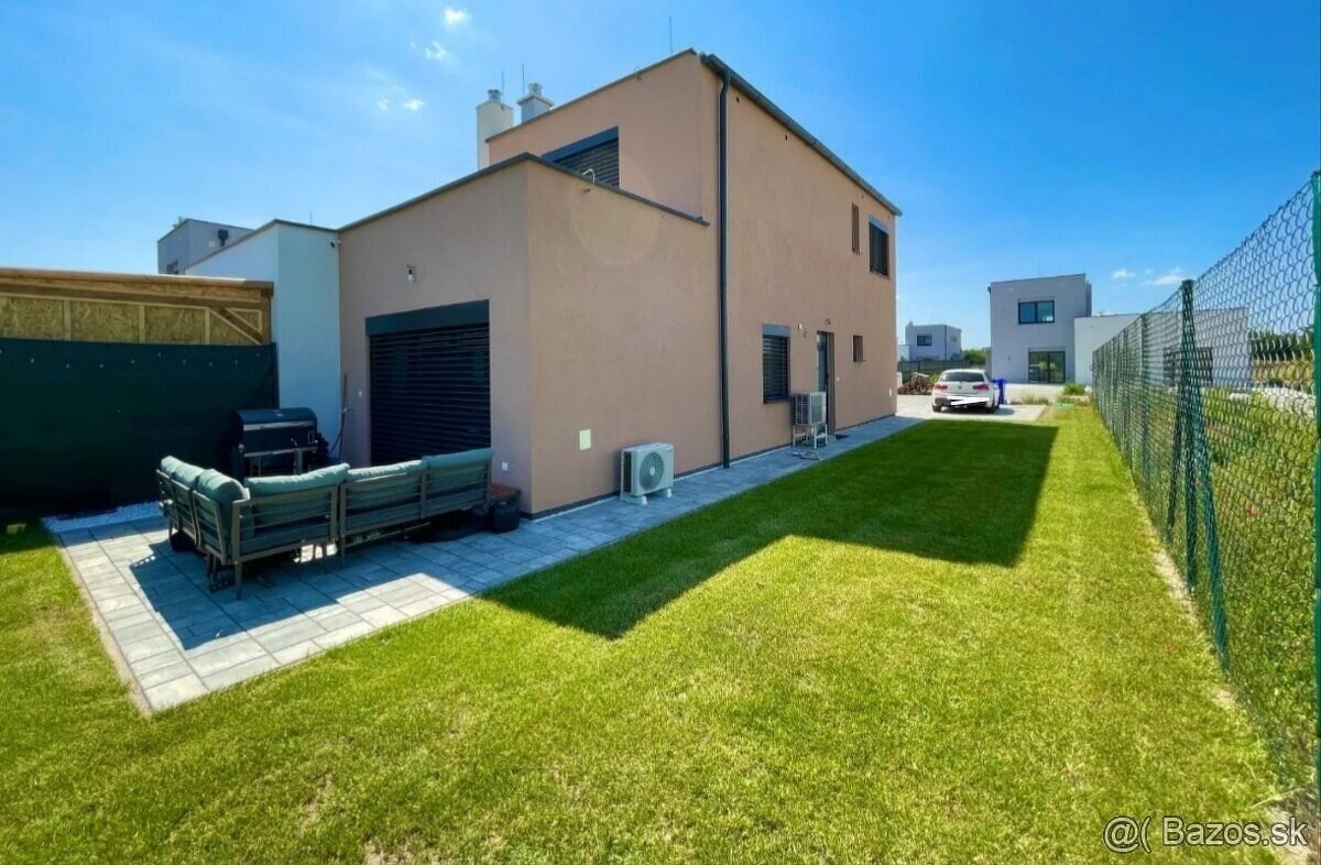 RD Hubice NOVOSTAVBA - 11