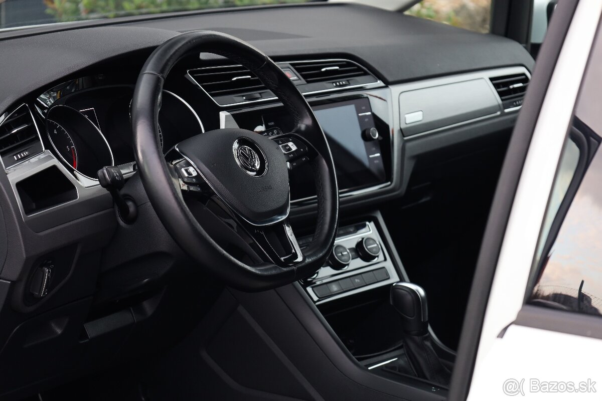 Volkswagen Touran 2.0 TDI Comfortline DSG - 11