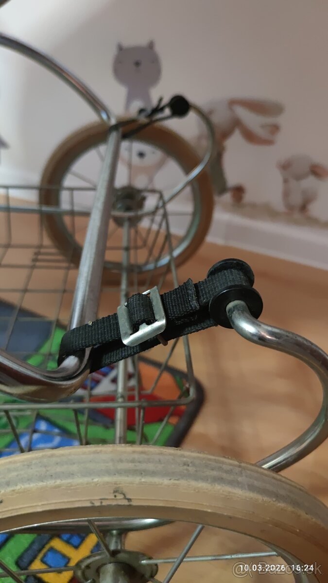 RETRO KOCIK LIBERTA - 11