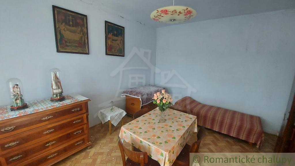 Malá chalúpka na okraji polosamoty s 40 á pozemkom v obci - 11