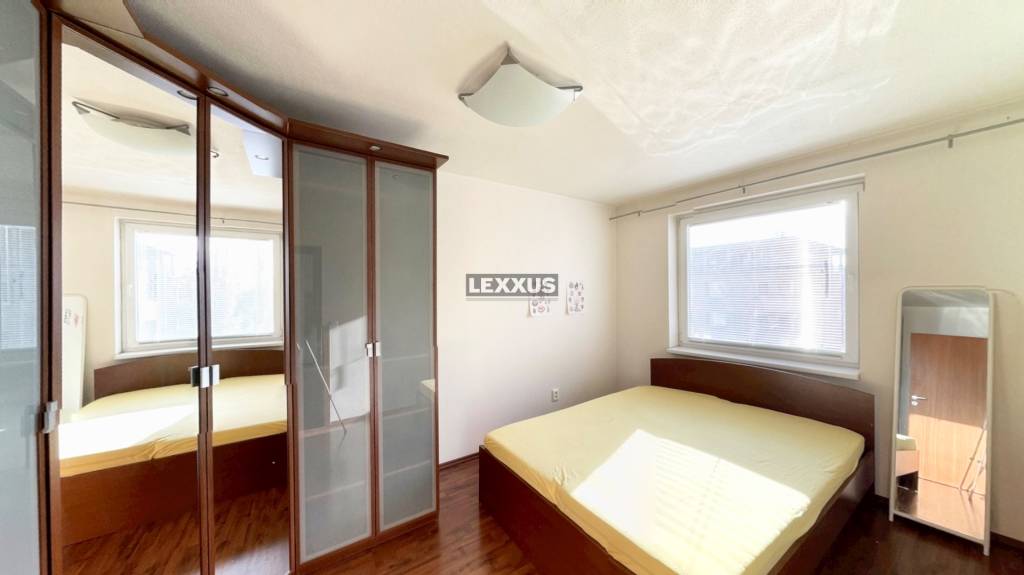 | priestranný 4izb byt, balkón, garáž, kobka, novostavba, BA - 11