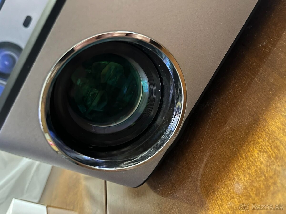 HORLAT LCD Android Projector - 11