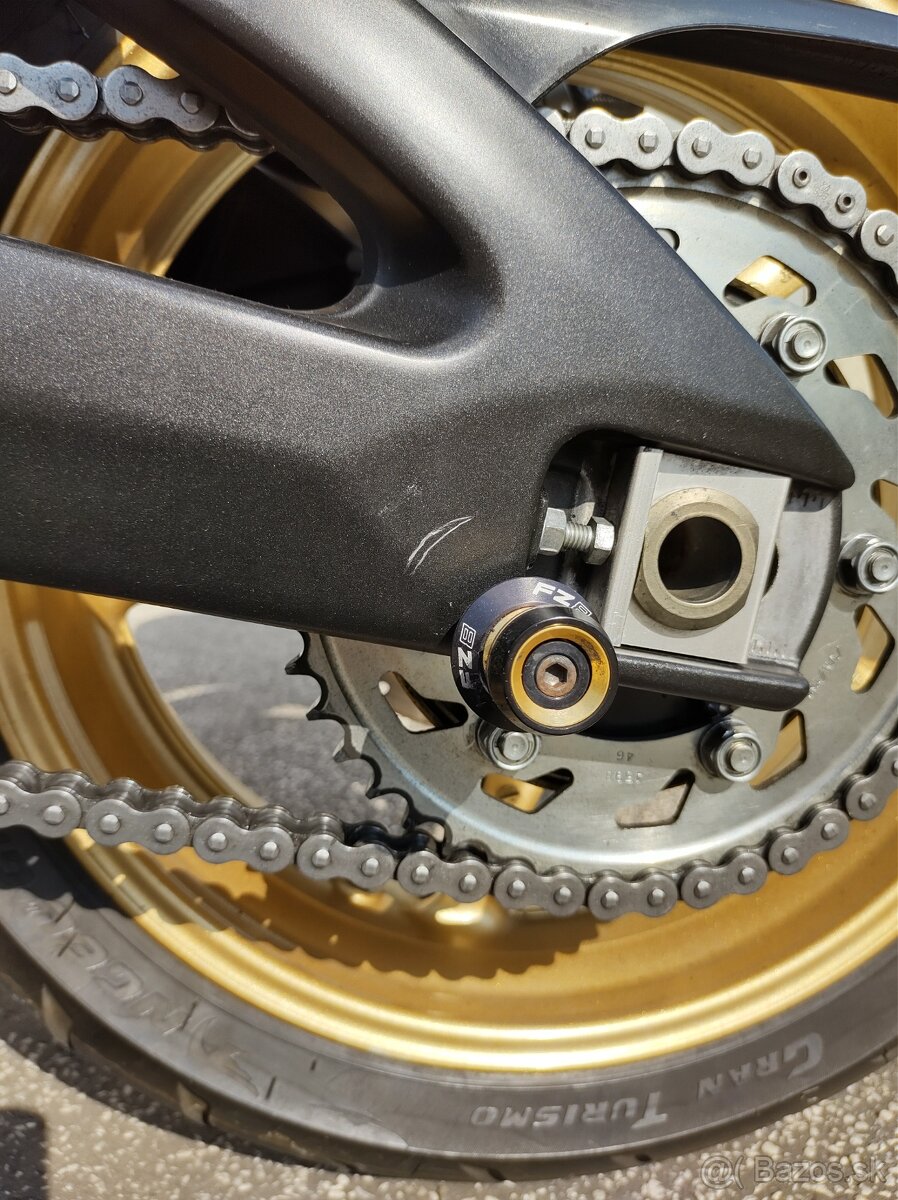 Yamaha FZ8 Fazer - 11