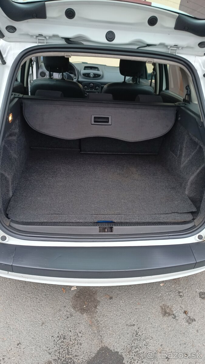 Renault clio3 grandtour - 11