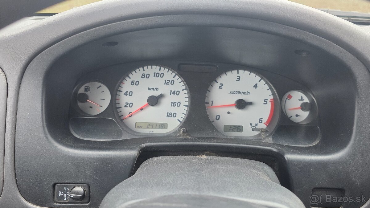 Nissan navara d22 98kw - 11