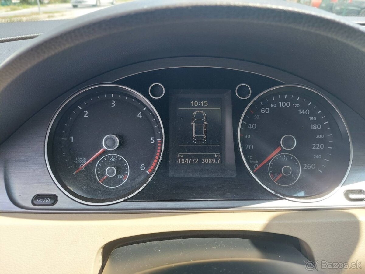 Volkswagen Passat 2.0 TDI BMT Comfortline - 11