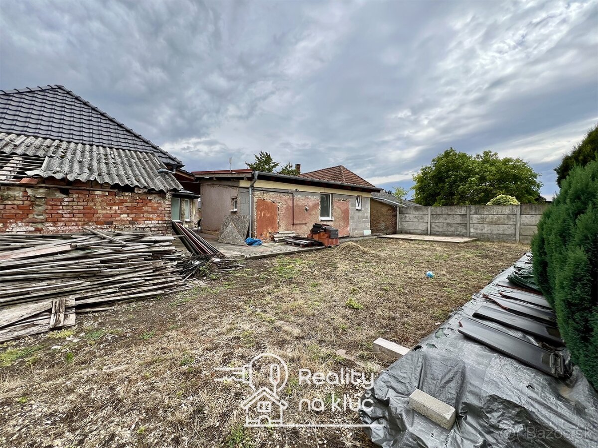Na predaj dva rodinné domy nachádzajúce sa na jednom pozemku - 11