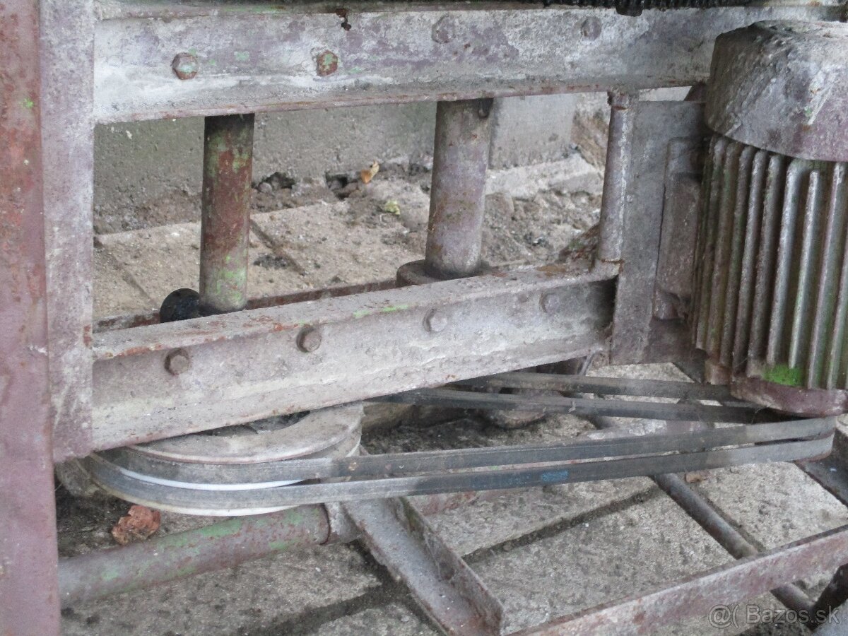 miešačku s objemom 150 litrov - 11