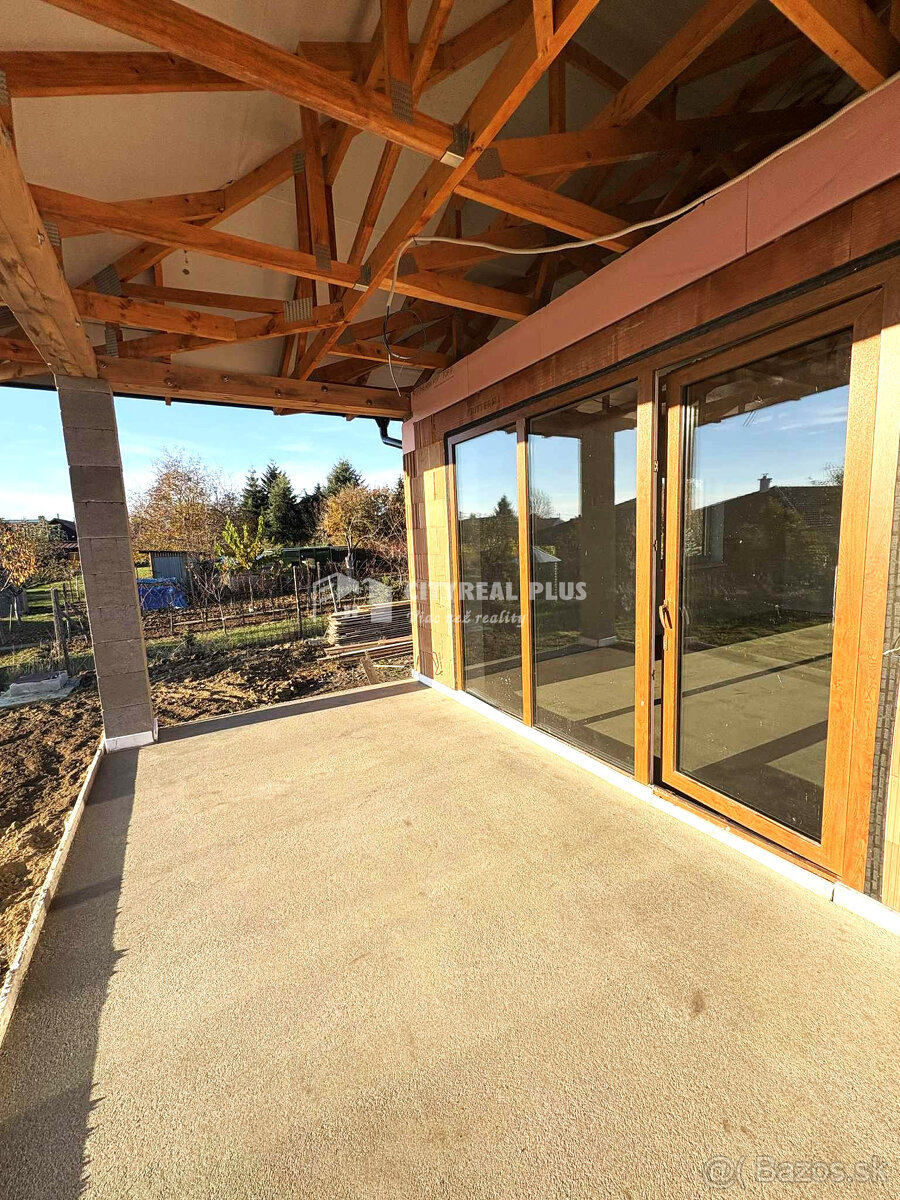 Na predaj 4-izbová novostavba v obci Golianovo - 11