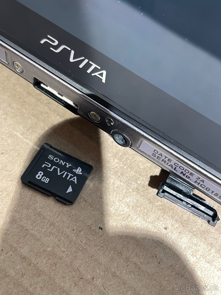 PS VITA PCH-1004 OLED displej -folia +8GB - 11