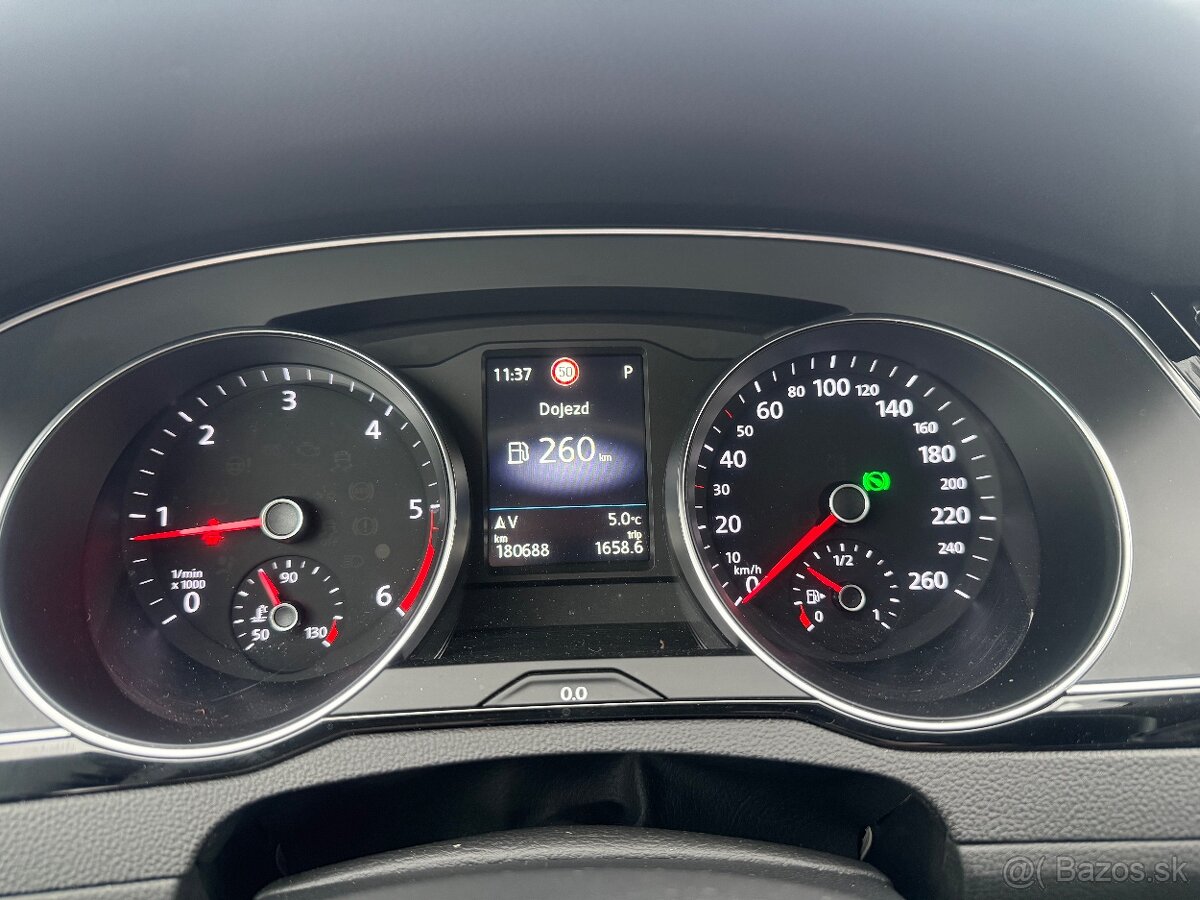 VW Passat -2022- Variant 2.0 TDI EVO Business DSG - 11