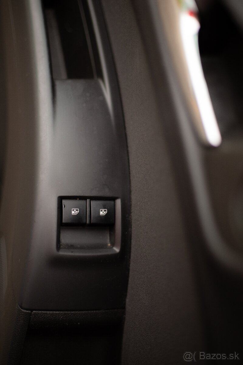 Opel Meriva 1.4 turbo 103kw - 11