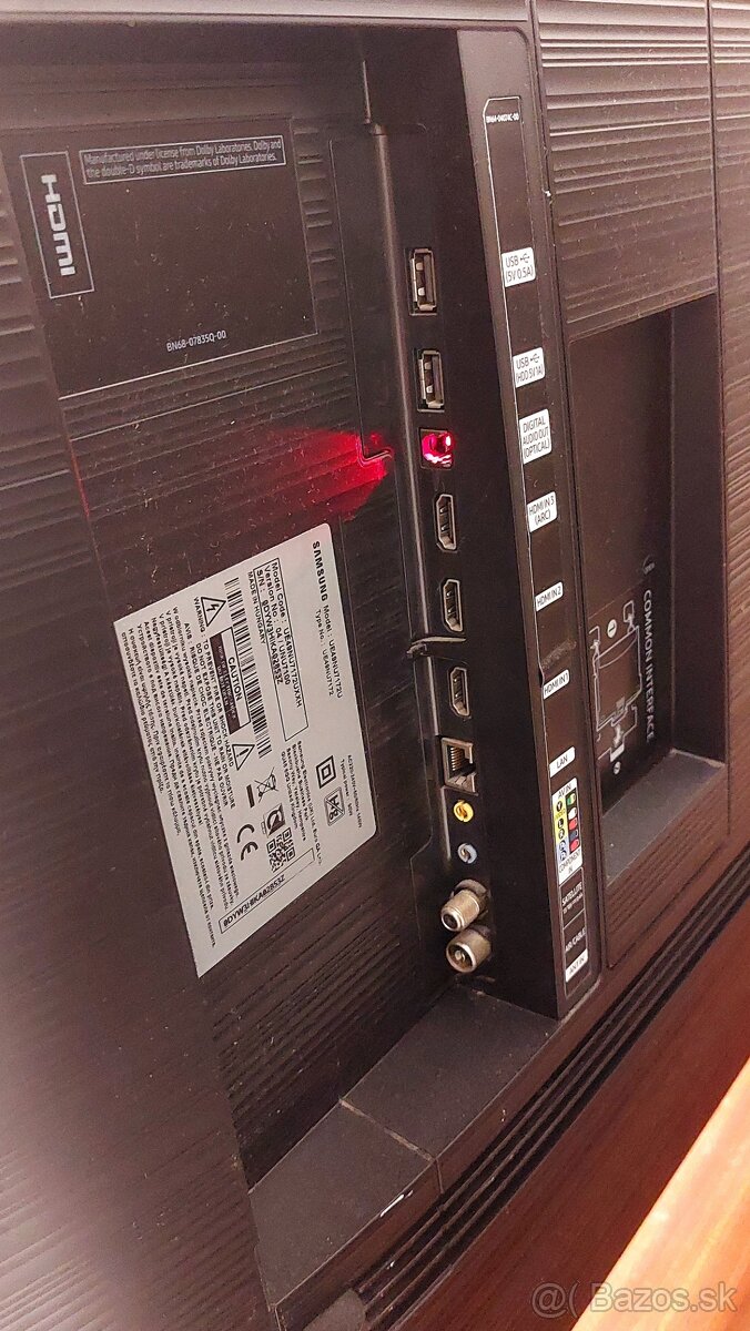 49" Samsung 4K UHD Smart TV +HDR - 11