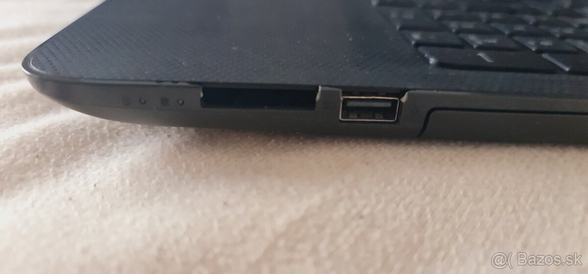 Notebooky HP 255 G4 - 11