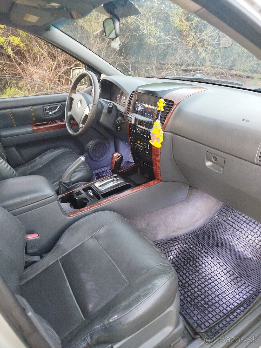 Kia Sorento Ex 2,5L crdi 103Kw automat - 11