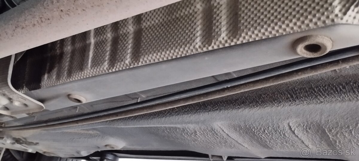 Volvo XC70 4x4 2.4d 136kw - 11