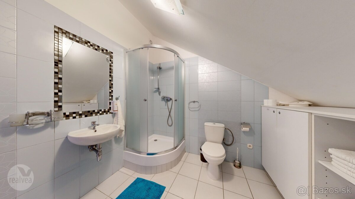 Na predaj 3 izbový byt s 2 kúpeľňami v multif. budove, Hôrka - 11