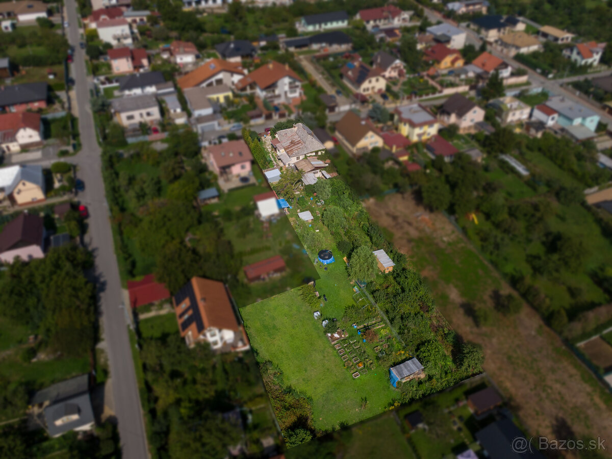 INVESTIČNÝ POZEMOK s možnosťou výstavby až 4 DOMOV | PEREŠ - 11