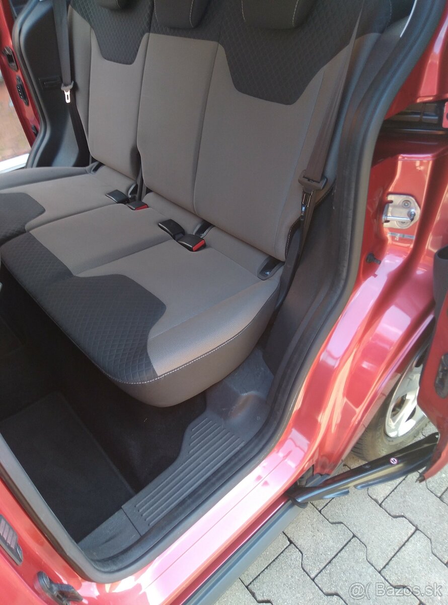 Ford Turneo Courier 1,5 tdi 55 kw. - 11