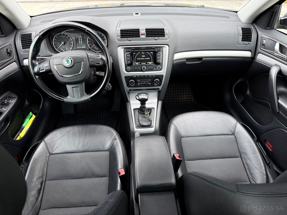 Škoda octavia COMBI 2.0TDi DSG Xenon - 11