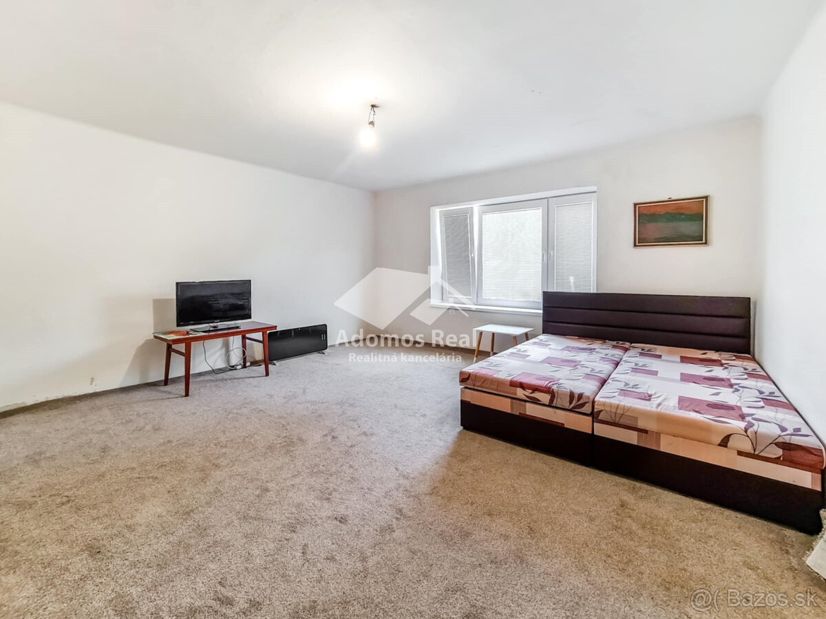 RODINNÝ DOM S VEĽKÝM POZEMKOM - KYSAK - 11