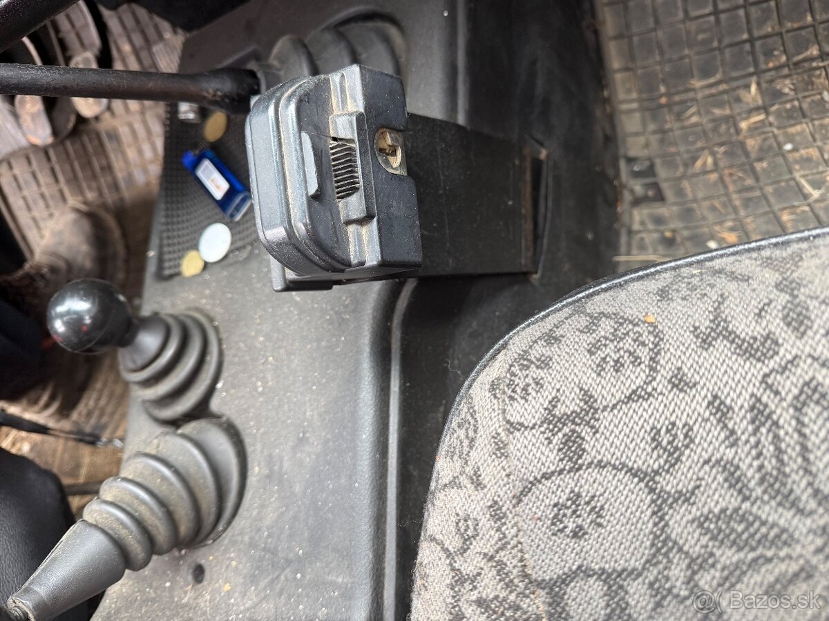 Lada Niva VAZ 21214 - 11