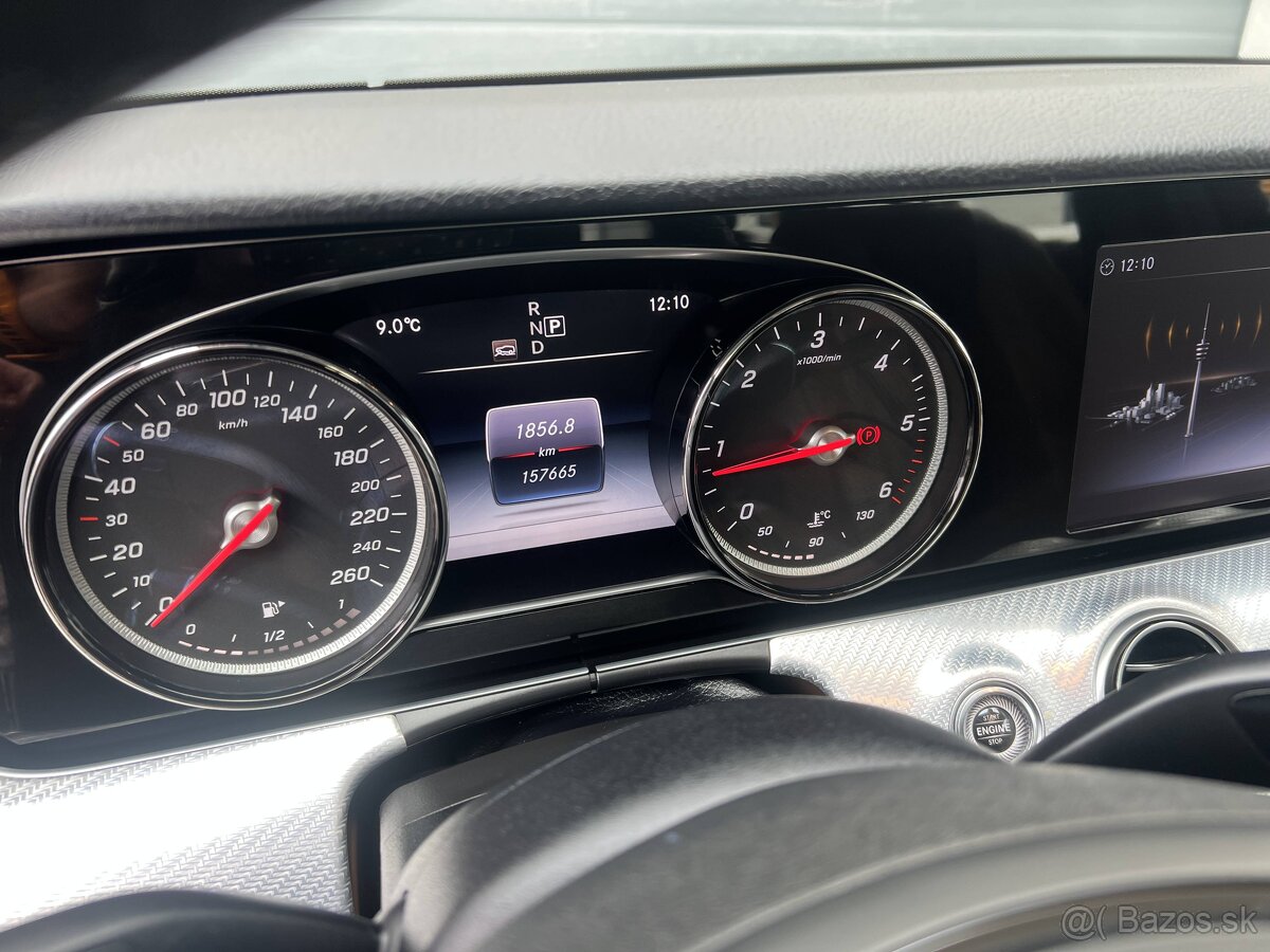 Mercedes-Benz E All-Terrain E220d Sport 4-Matic - 11