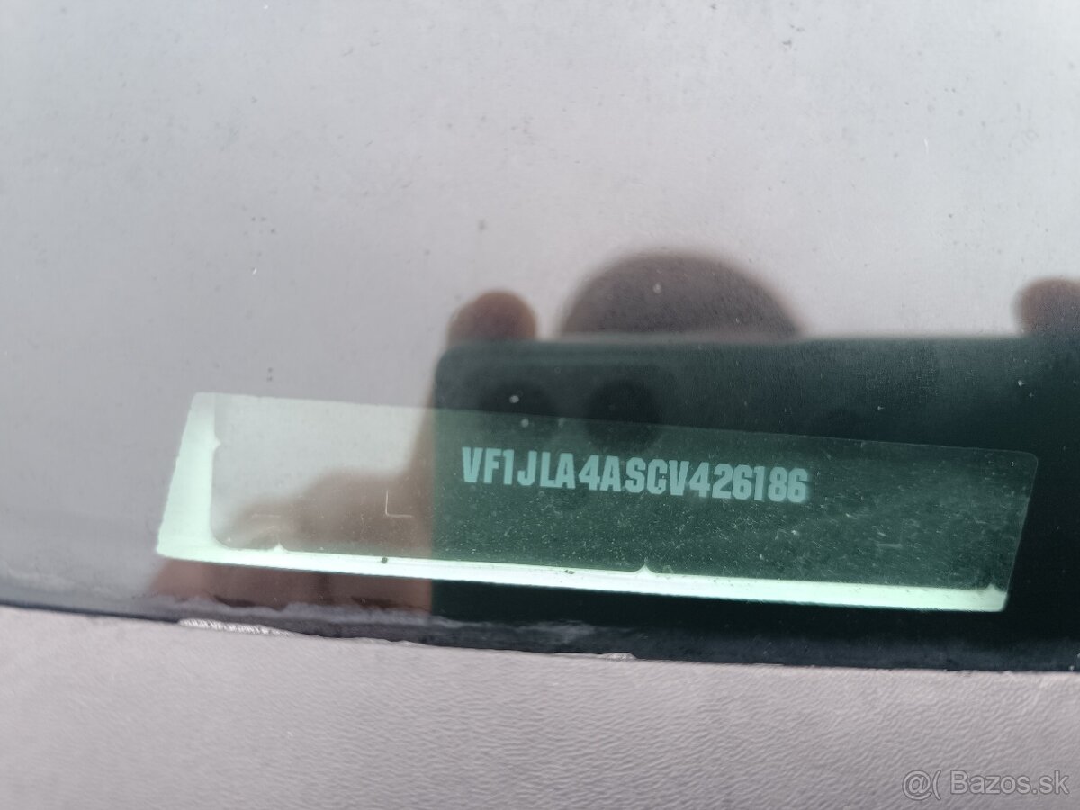 Renault Trafic 2.0 dCi L1H1 - 11