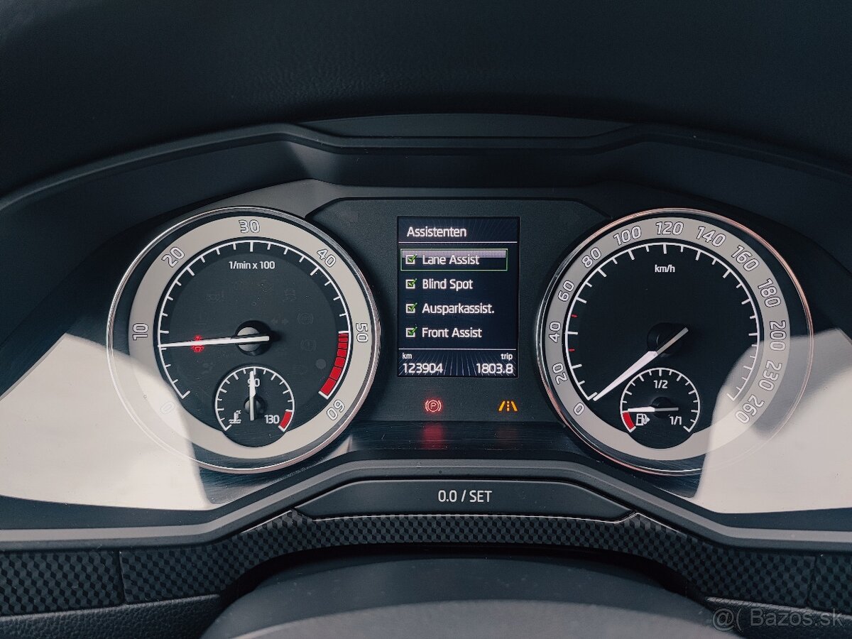 Skoda Superb Combi Sportline 2.0 TDI - 11