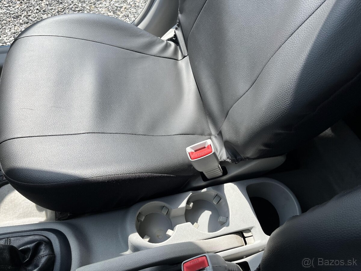 Predám HYUNDAI ACCENT SEDAN 71,3KW Manuál - 11