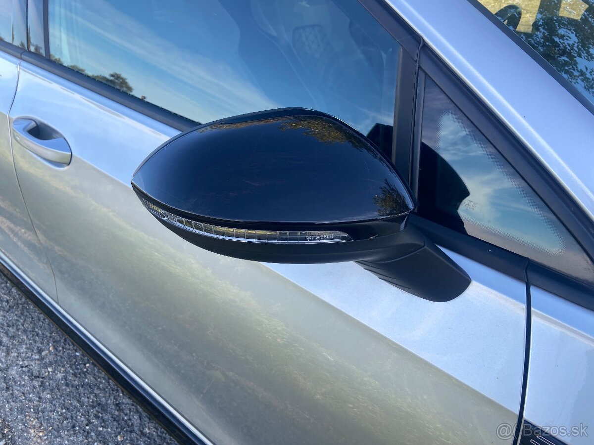 VW GOLF VARIANT VIII R-LINE 2.0TDI AUT PANO ALU 18” - 11