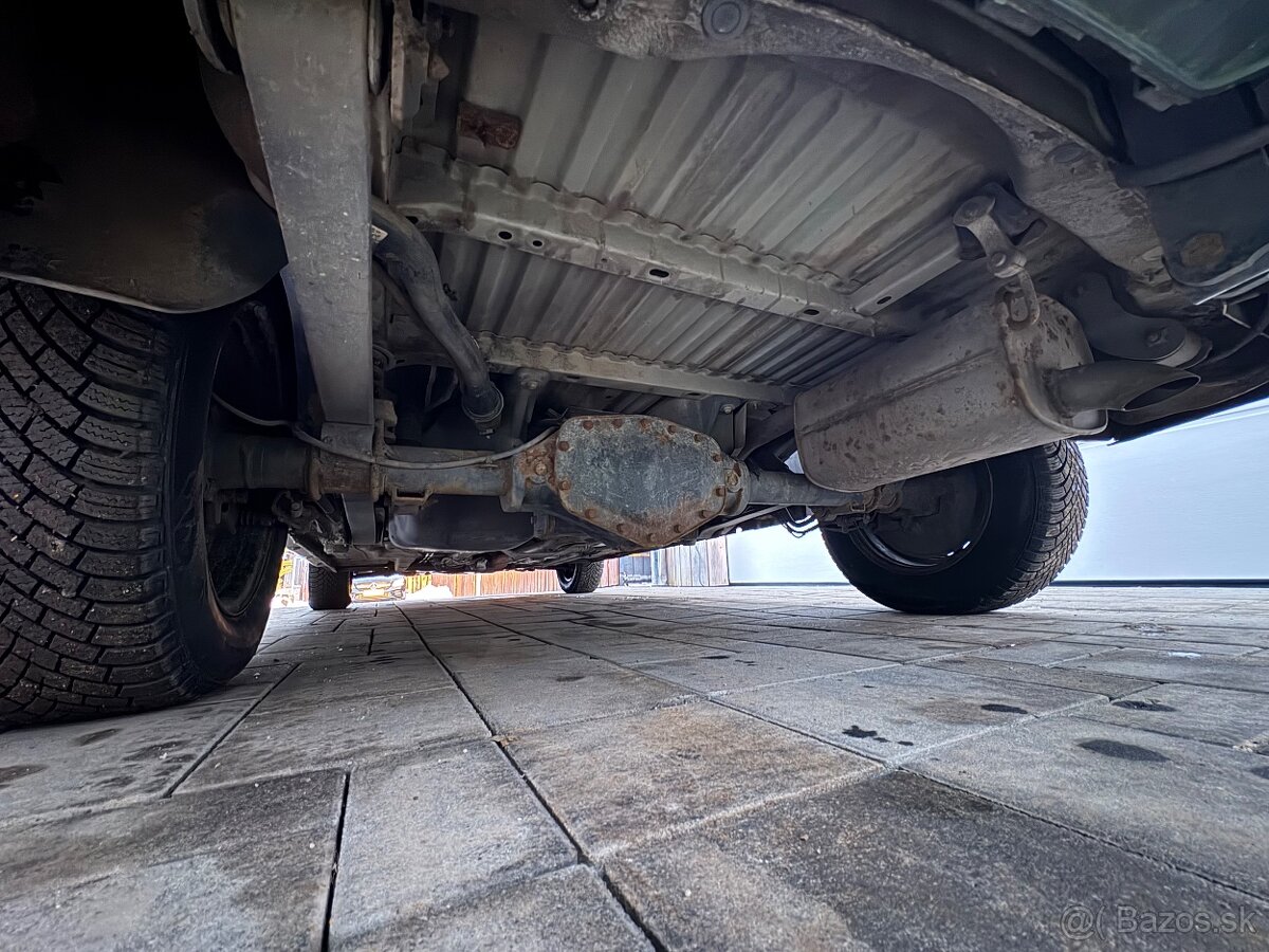 Volkswagen Caddy 2.0 TDi M6 4Motion 90kW - 11