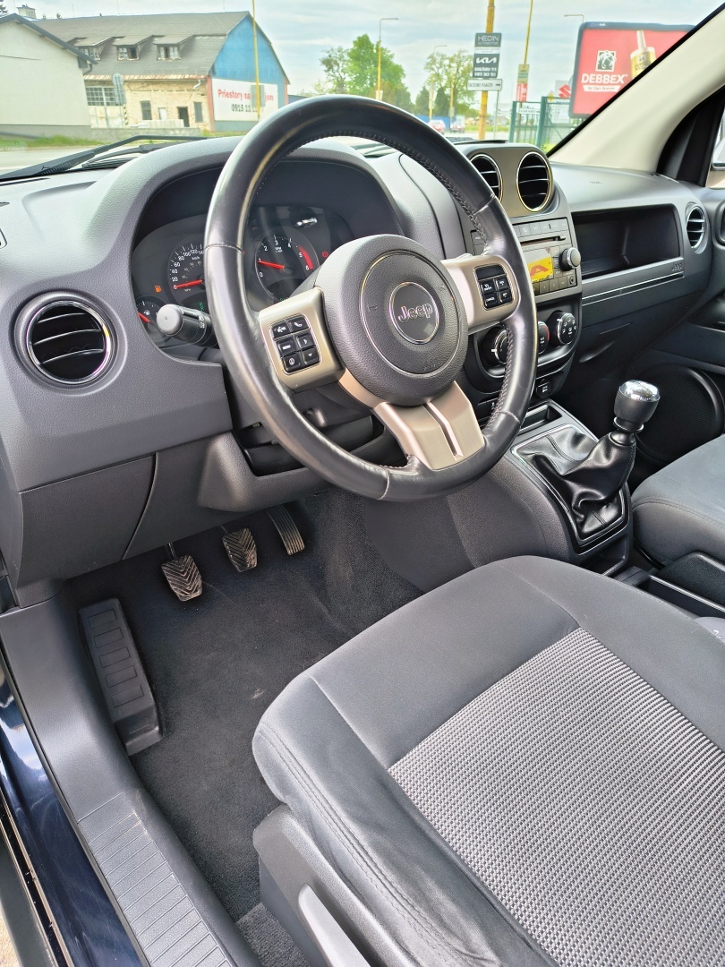 Jeep Compass 2.2L I4 CRD 4X4 - 11