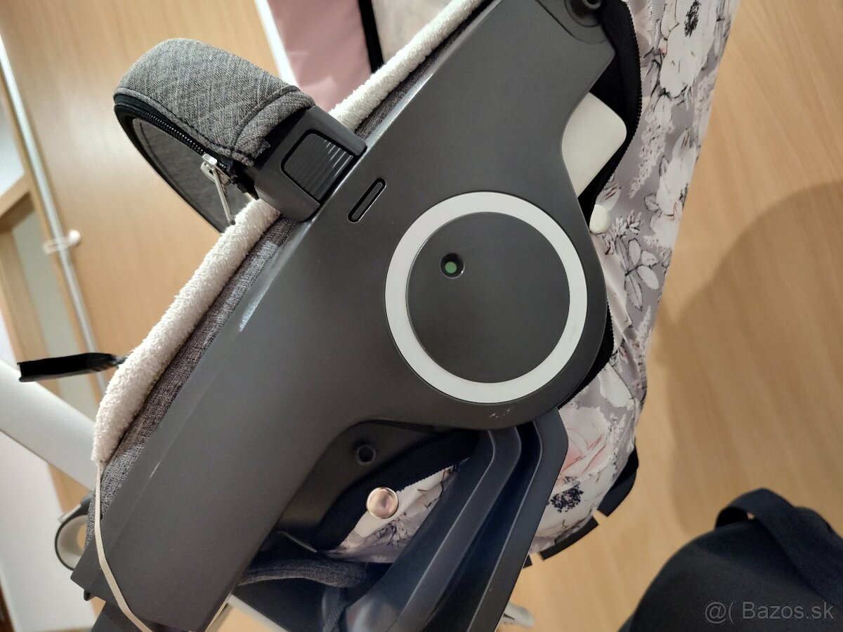 Kočík Stokke xplory V5 - 11