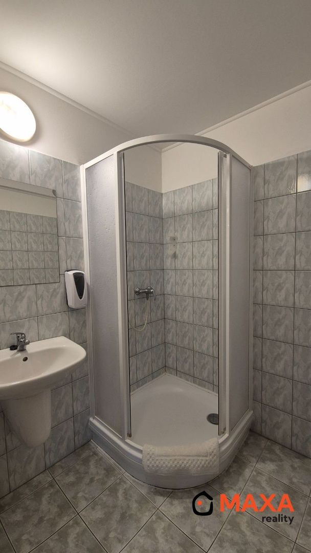 Hotel na prenájom, Prievidza - 11