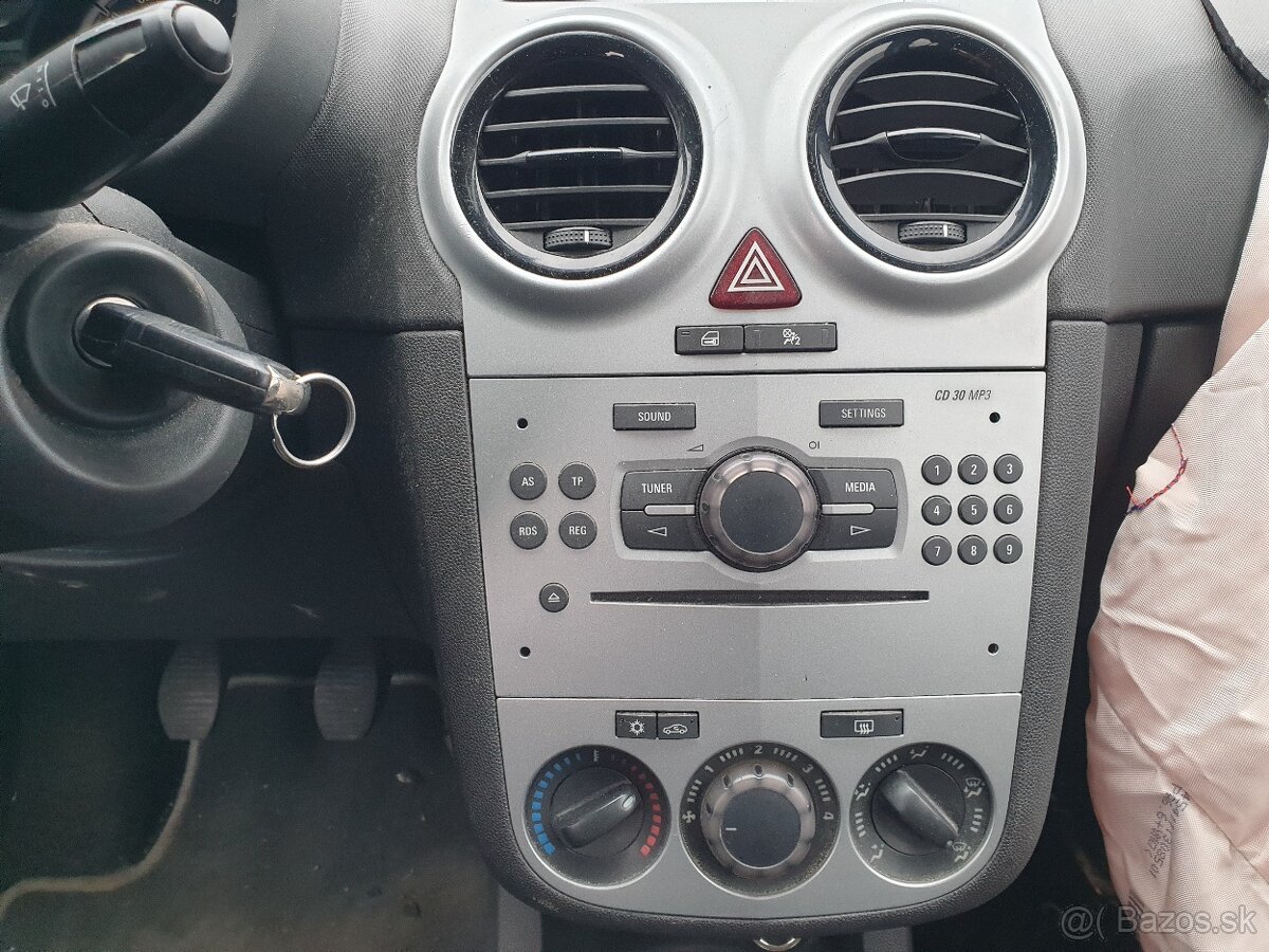 Opel Corsa D zadné svetlá - 11