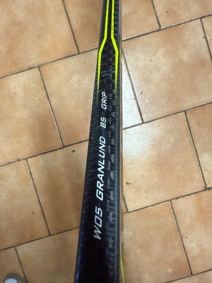 Spájané hokejky - 11