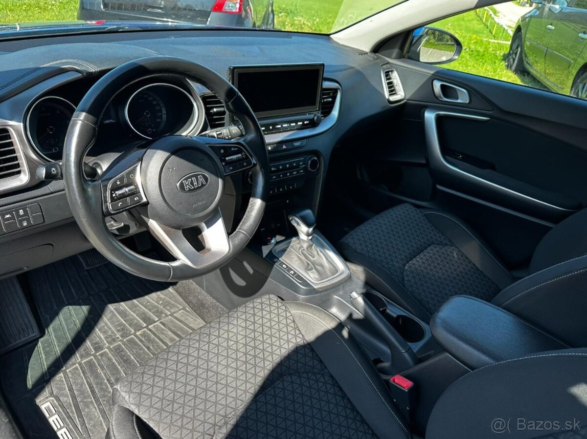 KIA Ceed SW 1.6 CRDi Gold - 11