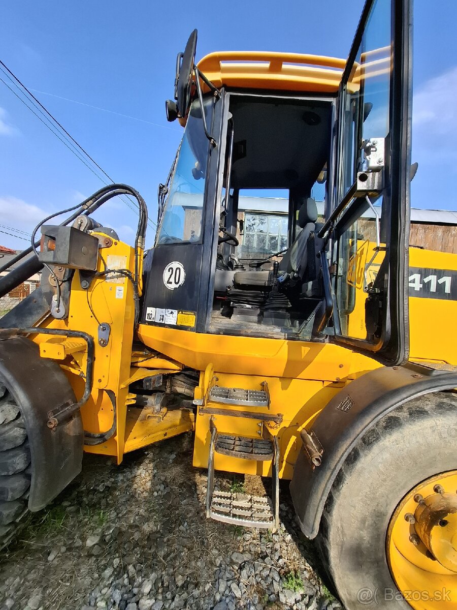 JCB 411 - 11