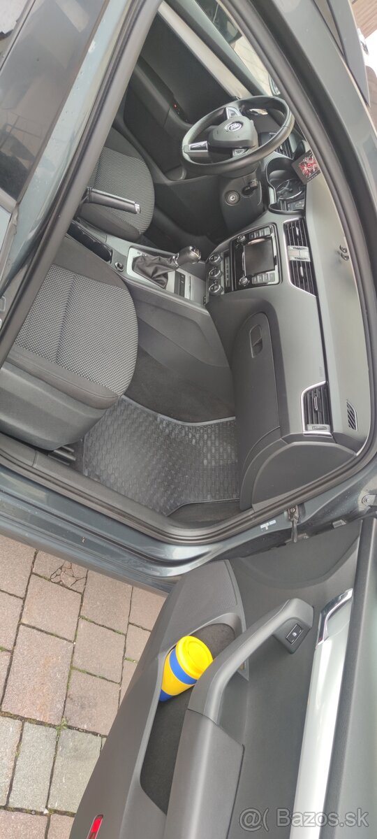 Škoda Octavia 2.0 TDI 110 - DSG - 11