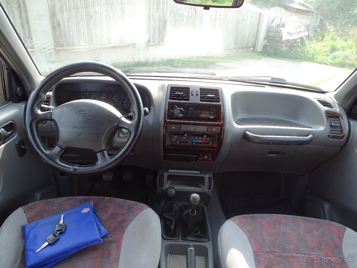 Nissan Terráno 2.7 tdi.7 miest - 11
