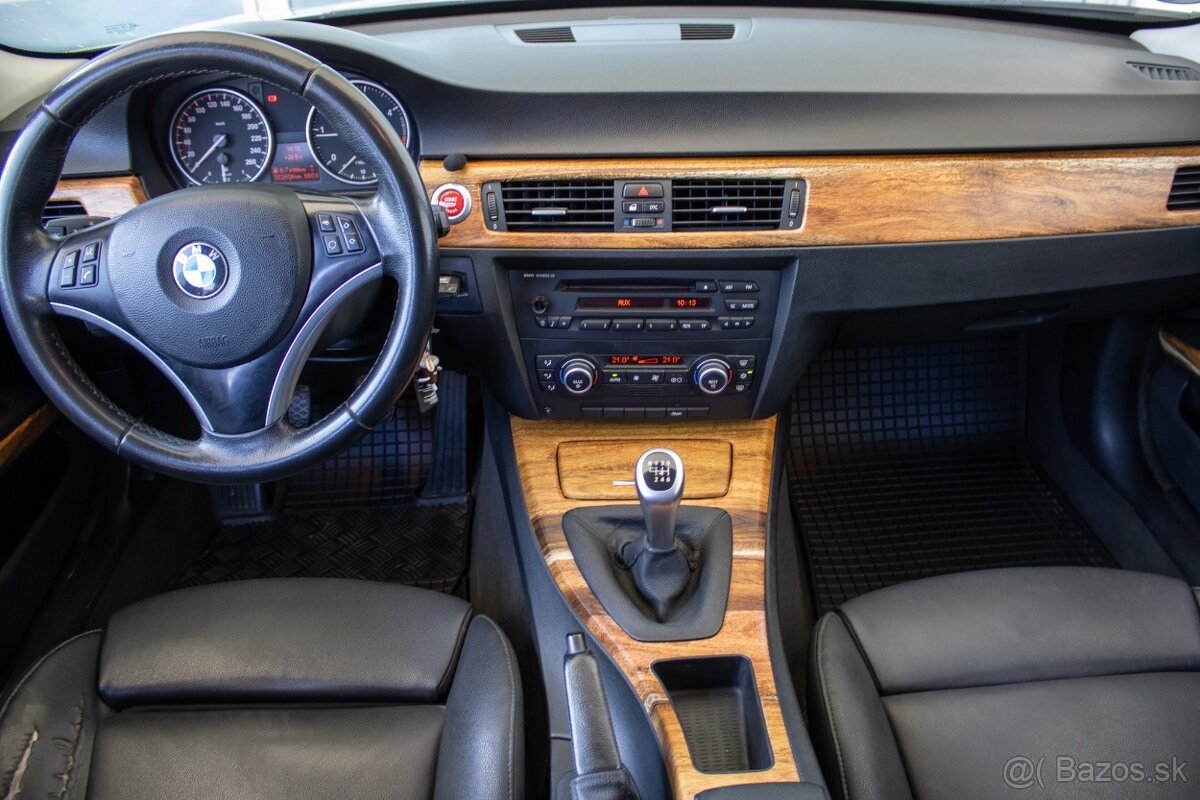 BMW Rad 3 Touring 320 d - 11