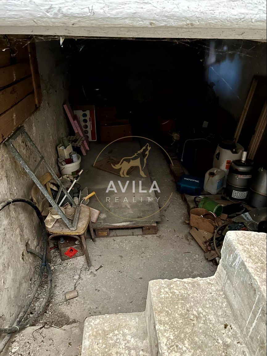 NA PREDAJ: Murované hospodárske budovy v areáli družstva – N - 11