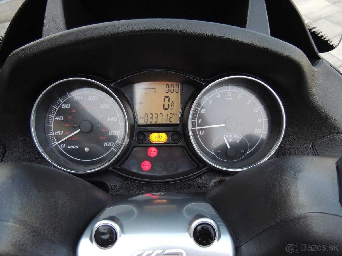 PIAGGIO MP3 400 LT 2011 ,,B" vodičák - 11