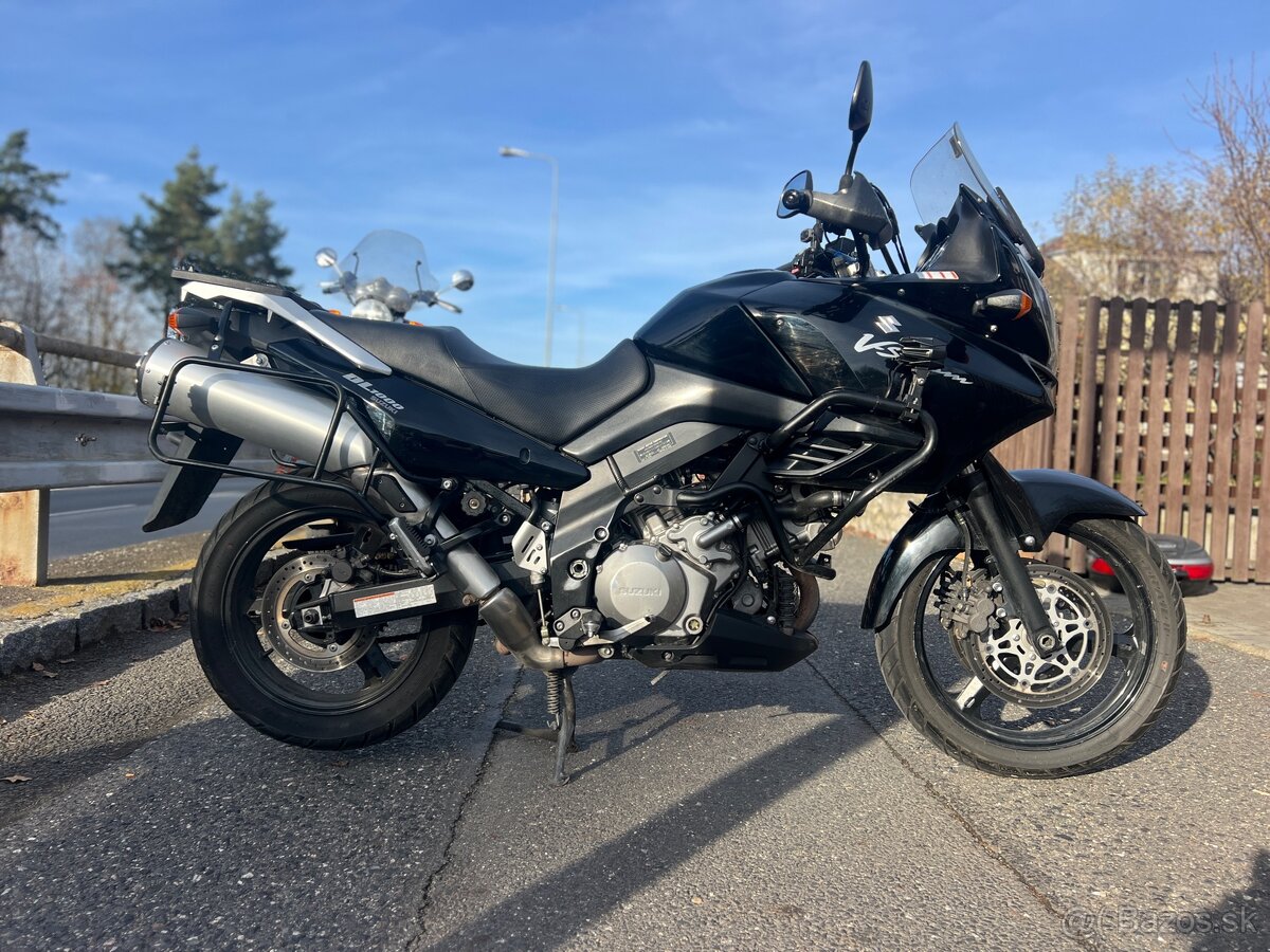 Suzuki dl v strom 1000 - 11
