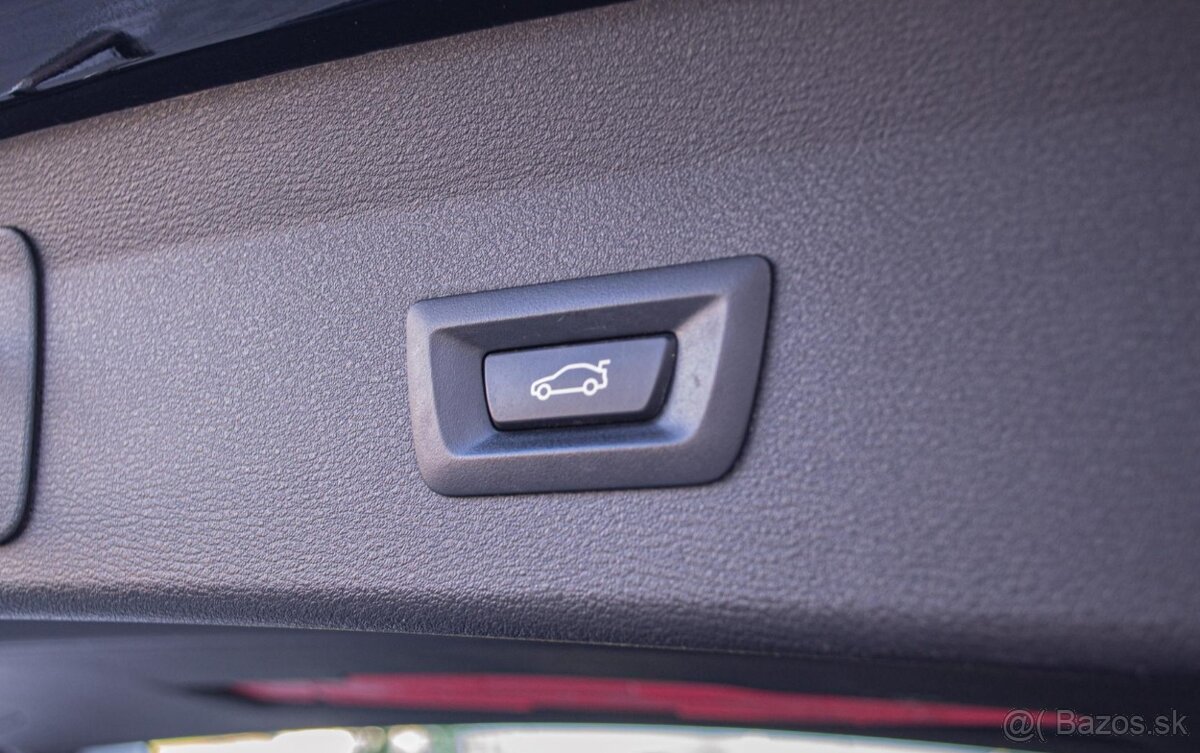 BMW X1 xDrive 25d 170kW automat - 11